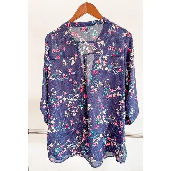 NWOT Women's Large Maurices Rolled Cuff Henley Zip Blouse - Picture 2 of 3